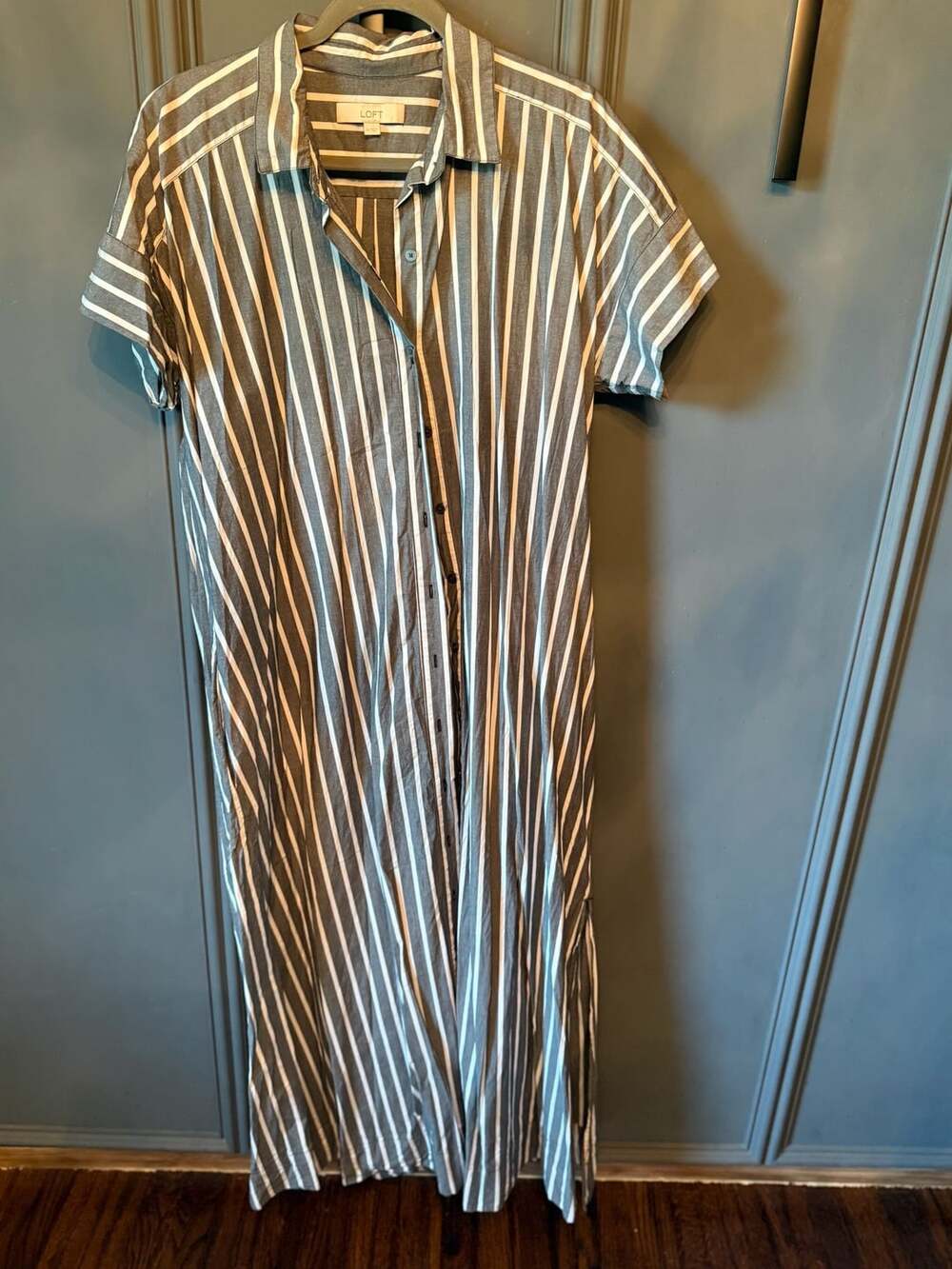 LOFT Women’s Size 14 Striped Button Front Maxi Shirt Dress Gray White